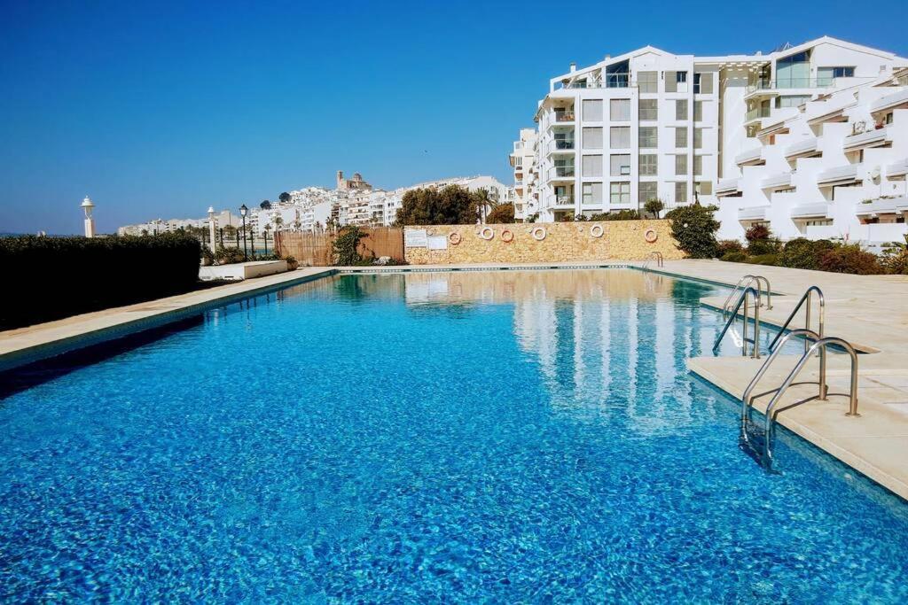 阿尔啼Beachfront Apt! Ac - Pool - Parking公寓 外观 照片
